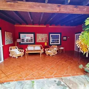 https://finca-lorearte.tenerifehoteles.net