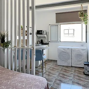 Hébergement de vacances Privadas Cerca De La Playa Y Aeropuerto En Casa Compartida Con Otros Huespedes, Playa Honda (Lanzarote)